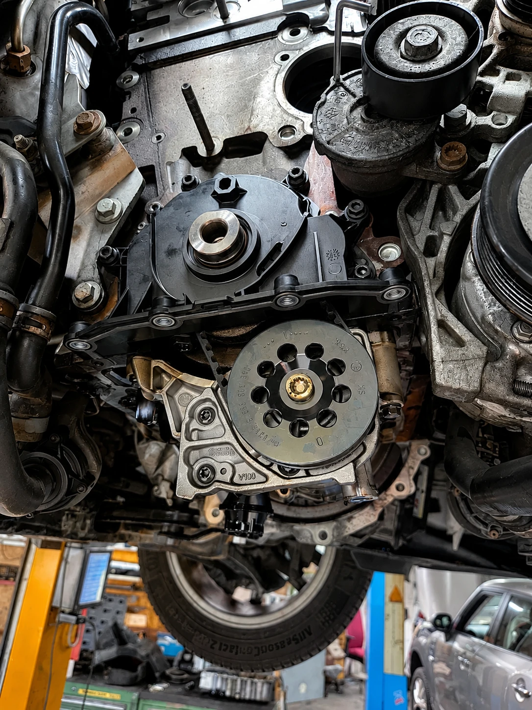 Motorinstandsetzung mit offener Steuerkette in der DENKO Werkstatt Hannover